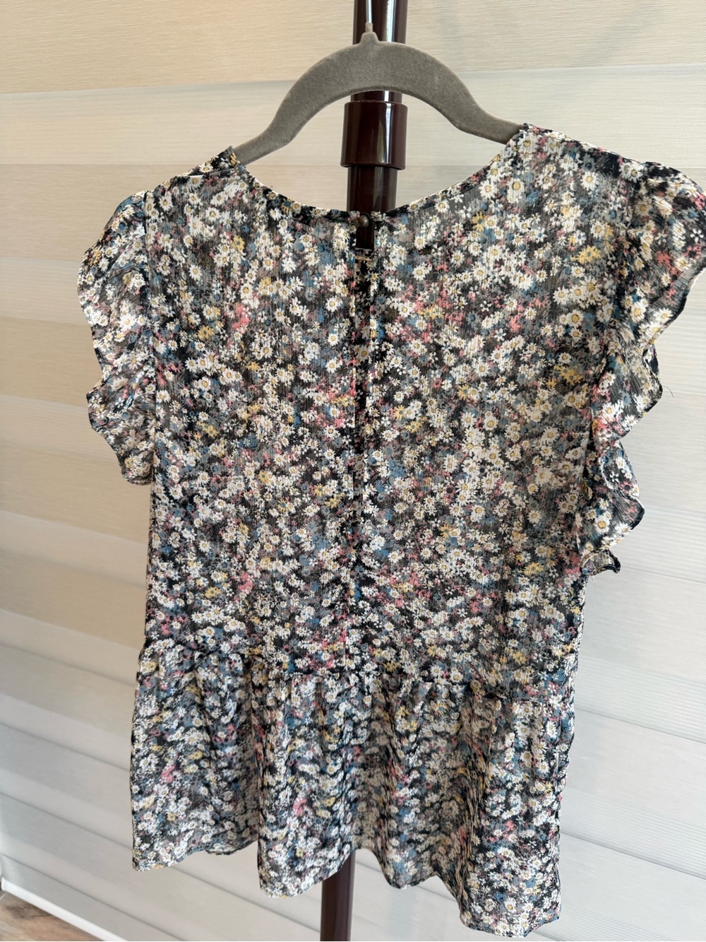 Mango Floral Cap-Sleeve Multicolor Blouse - Picture 6 of 7